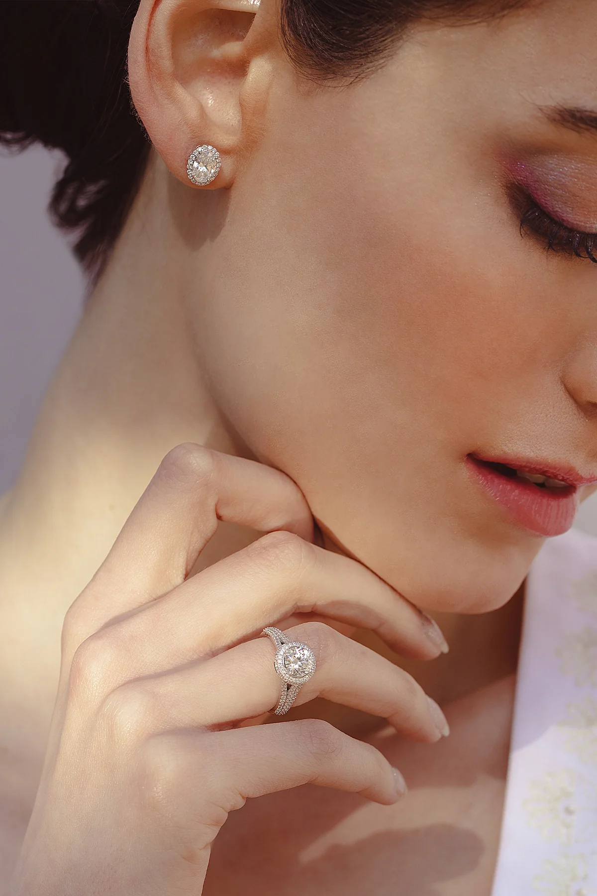 1.5 ct Oval Halo Studs - Image 2