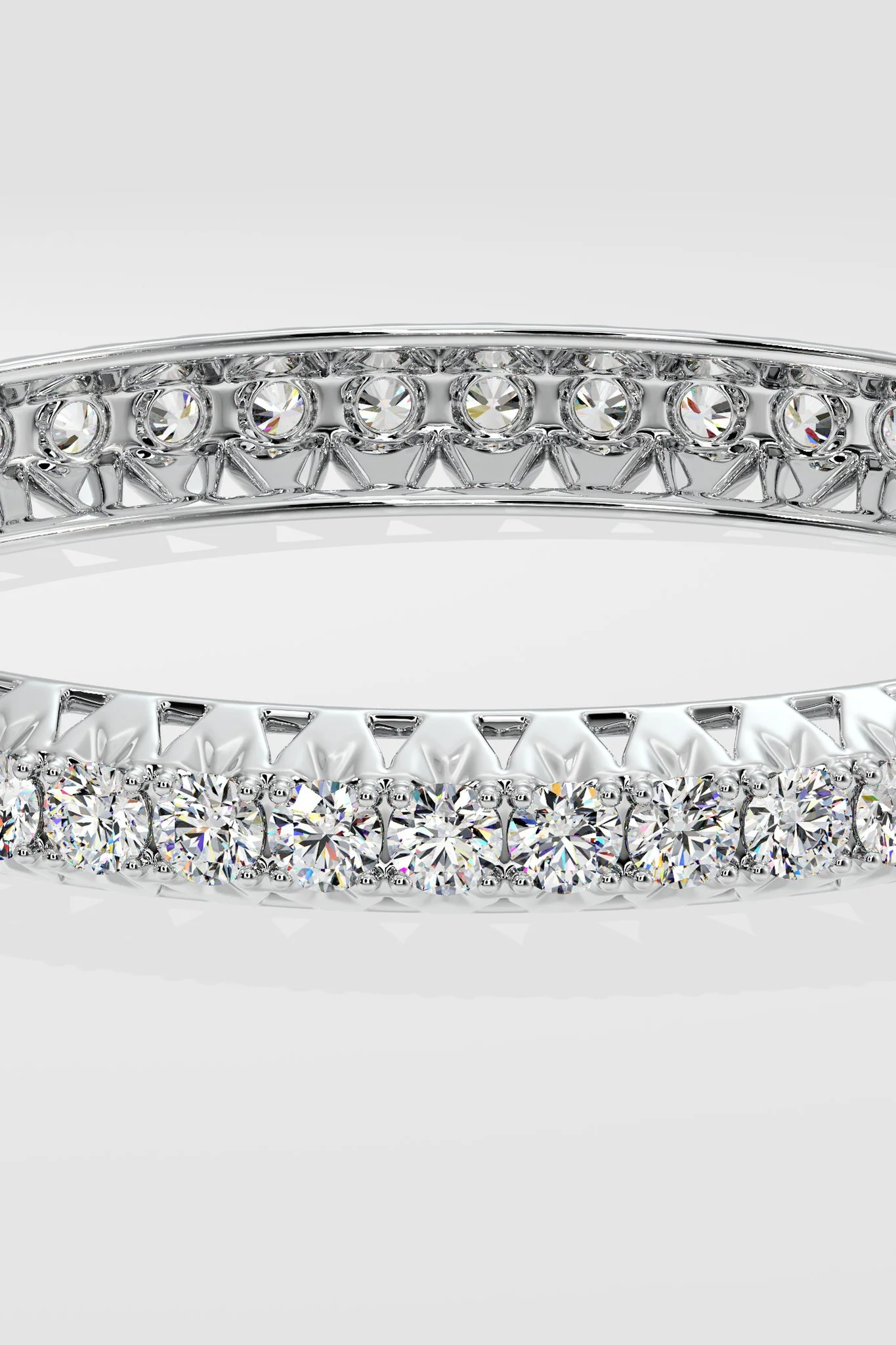 0.15 Pointer Classic Bangle - Image 3