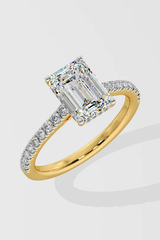 2 ct Emerald Solitaire Ring - Image 3